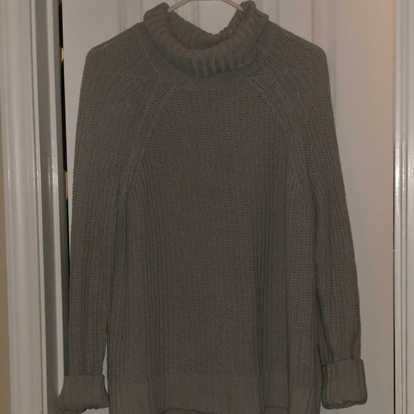 Gray Sweater - Picture 1 of 1